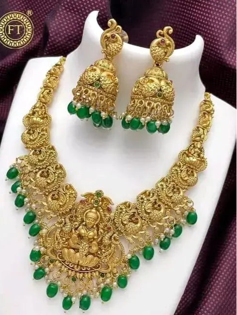 jewellery,choker,necklace,jewellery set,indian wedding jewellery set,Maangalyam/Murukku,south,indian,maharastrian,highquality set for women girls