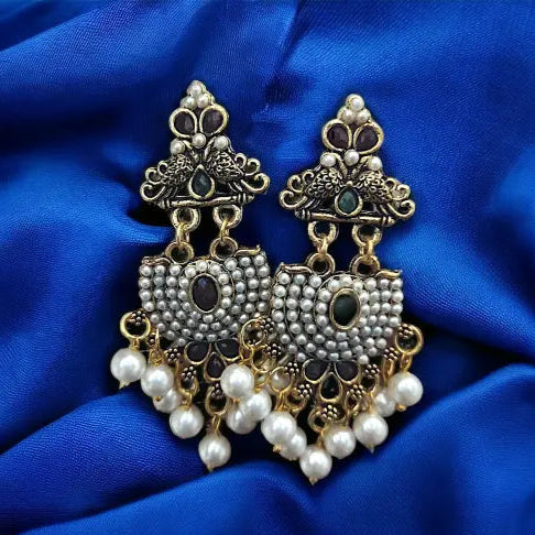 Unique Trendy earrings studs , white earring's ,women's earring's || Fashionable Earrings for Women#fastive earring's #fancy earring's #latest earring's