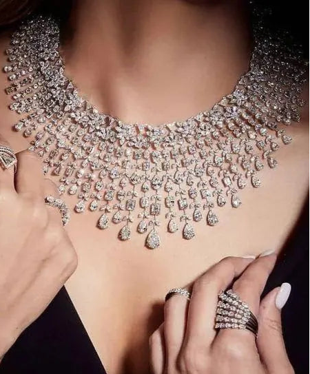 JEWELLERY SET FOR WOMAN